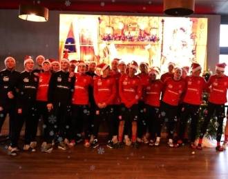 Muzikale kerstgroet (video) van onze spelers en staf