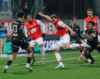 MVV verslaat FC Eindhoven met speels gemak